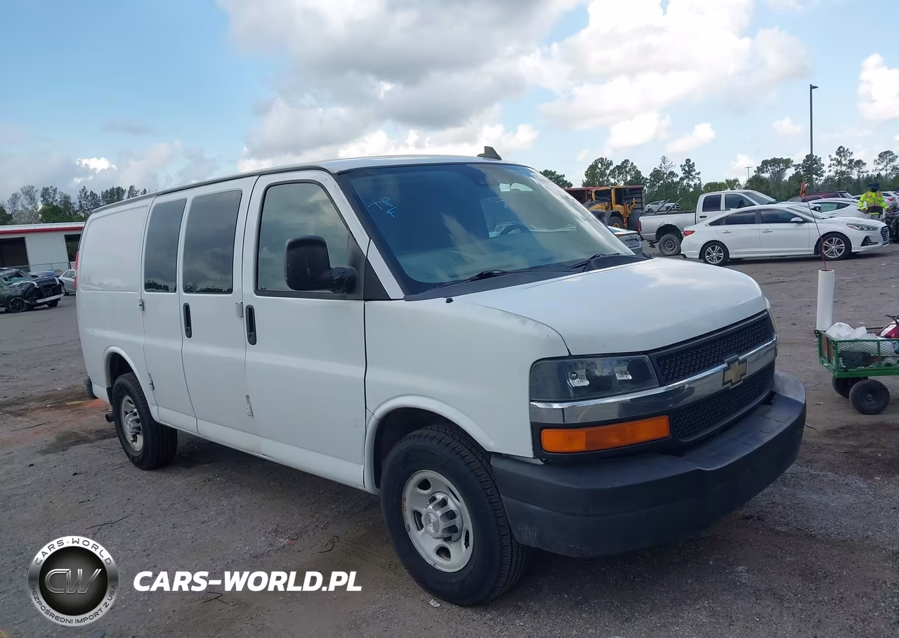 2019 Chevrolet Express 2500 Work Van VIN:1GCWGAFPXK1332556 - 17