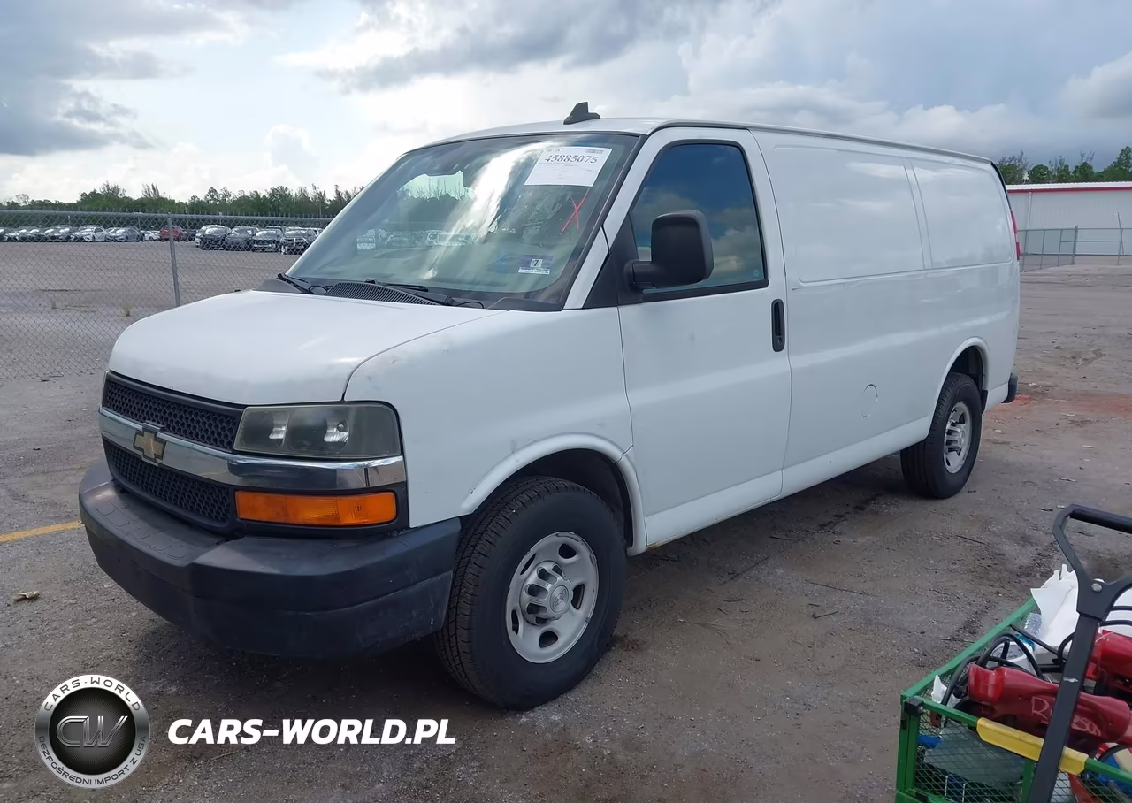2019 Chevrolet Express 2500 Work Van VIN:1GCWGAFPXK1332556 - 2