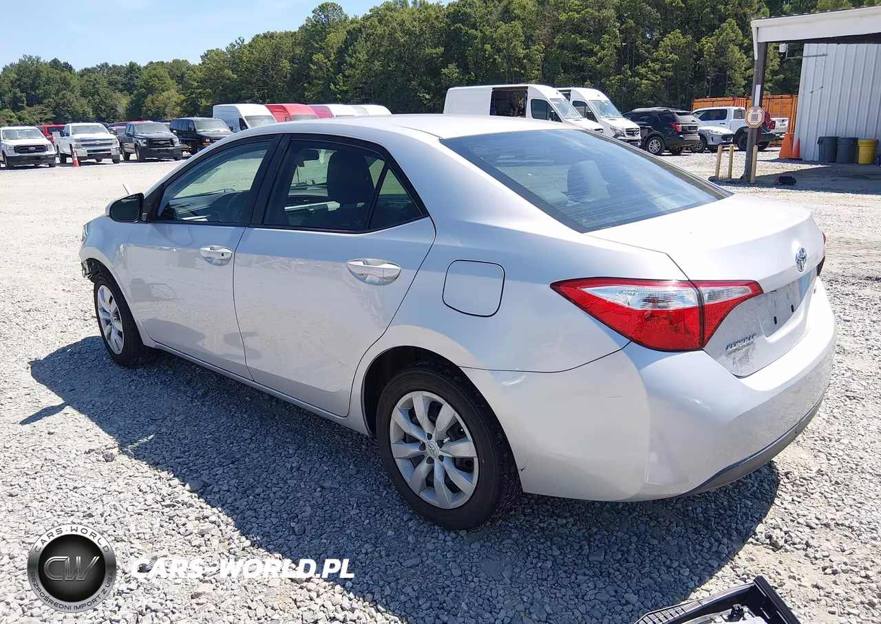 2016 Toyota Corolla Le VIN:2T1BURHE3GC528388 - 3