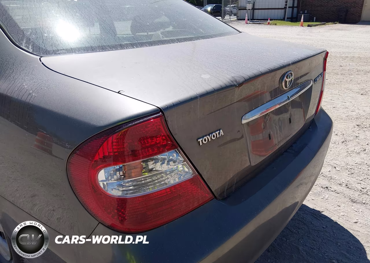 2002 Toyota Camry Le VIN:4T1BE32K32U544705 - 6
