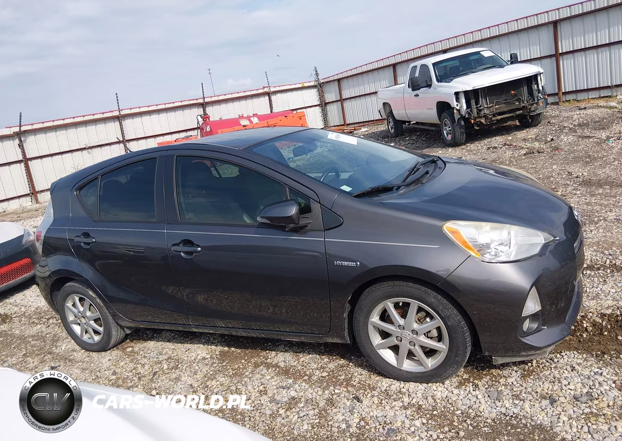 2013 Toyota Prius C Four VIN:JTDKDTB33D1534406 - 13