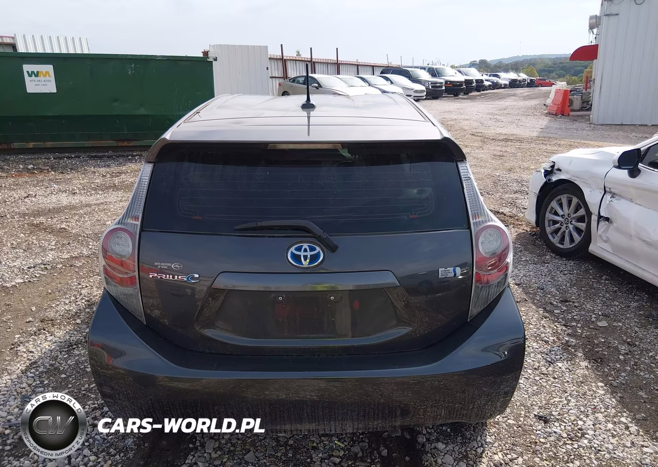 2013 Toyota Prius C Four VIN:JTDKDTB33D1534406 - 16