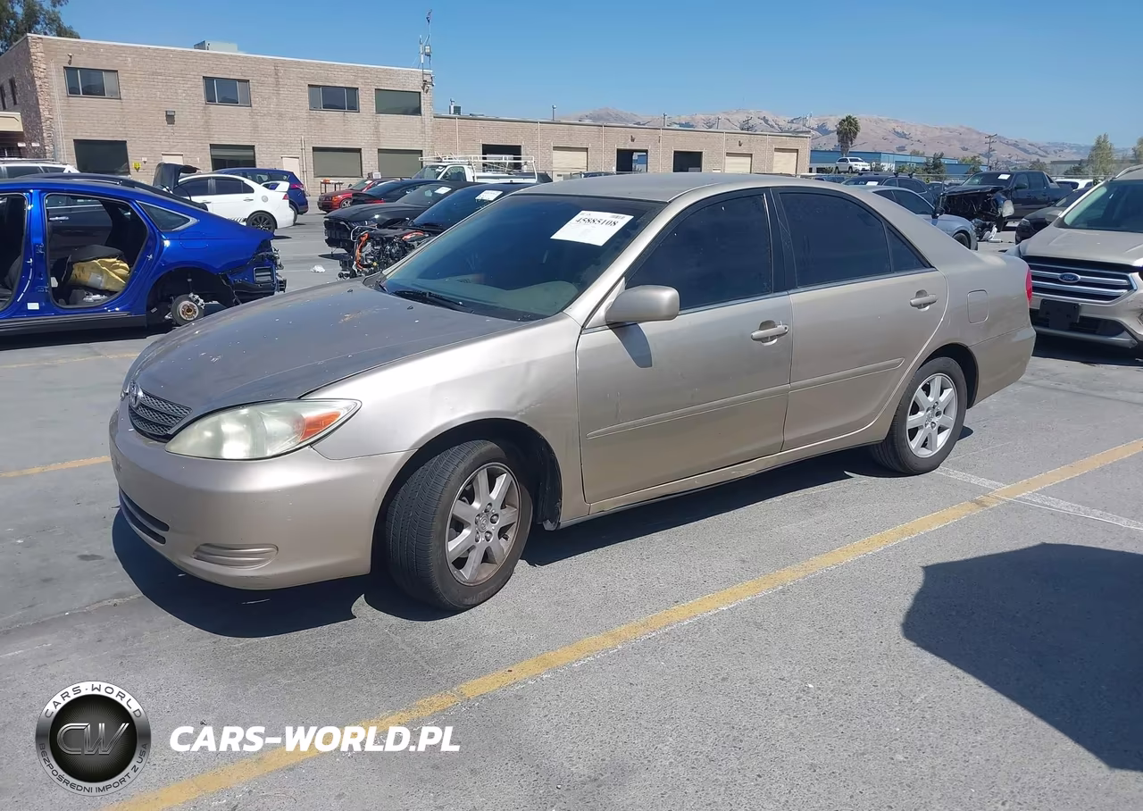 2004 Toyota Camry Le VIN:4T1BE32K14U827462 - 2