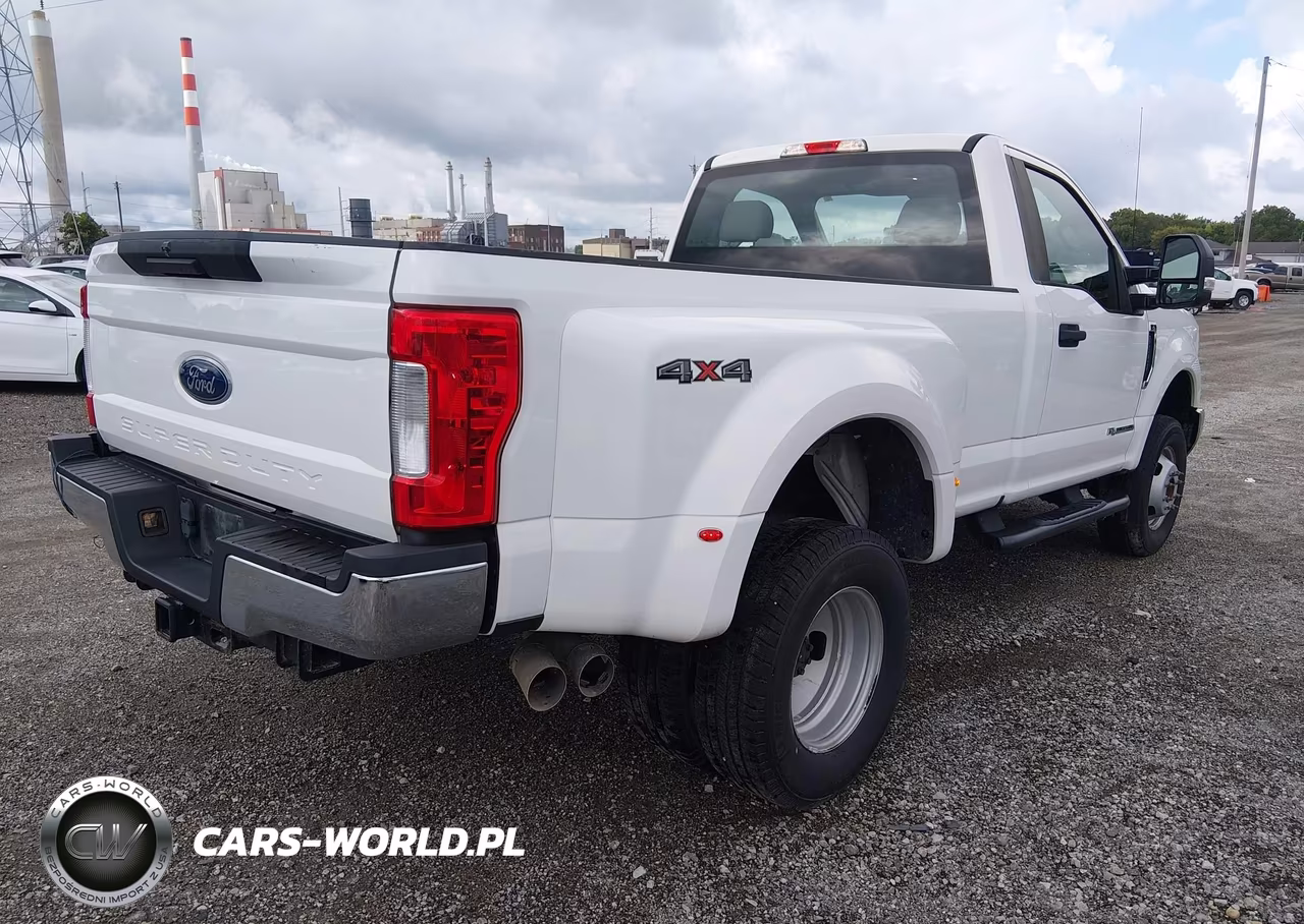 2018 Ford F-350 Xl VIN:1FTRF3DT9JEC22116 - 4