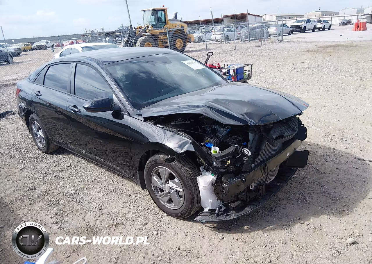 2025 Hyundai Elantra Se – zdjęcie 1 z 19