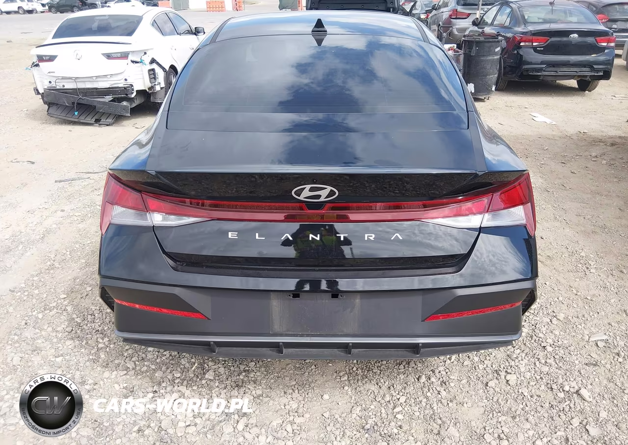2025 Hyundai Elantra Se VIN:KMHLL4DG6SU093259 - 17