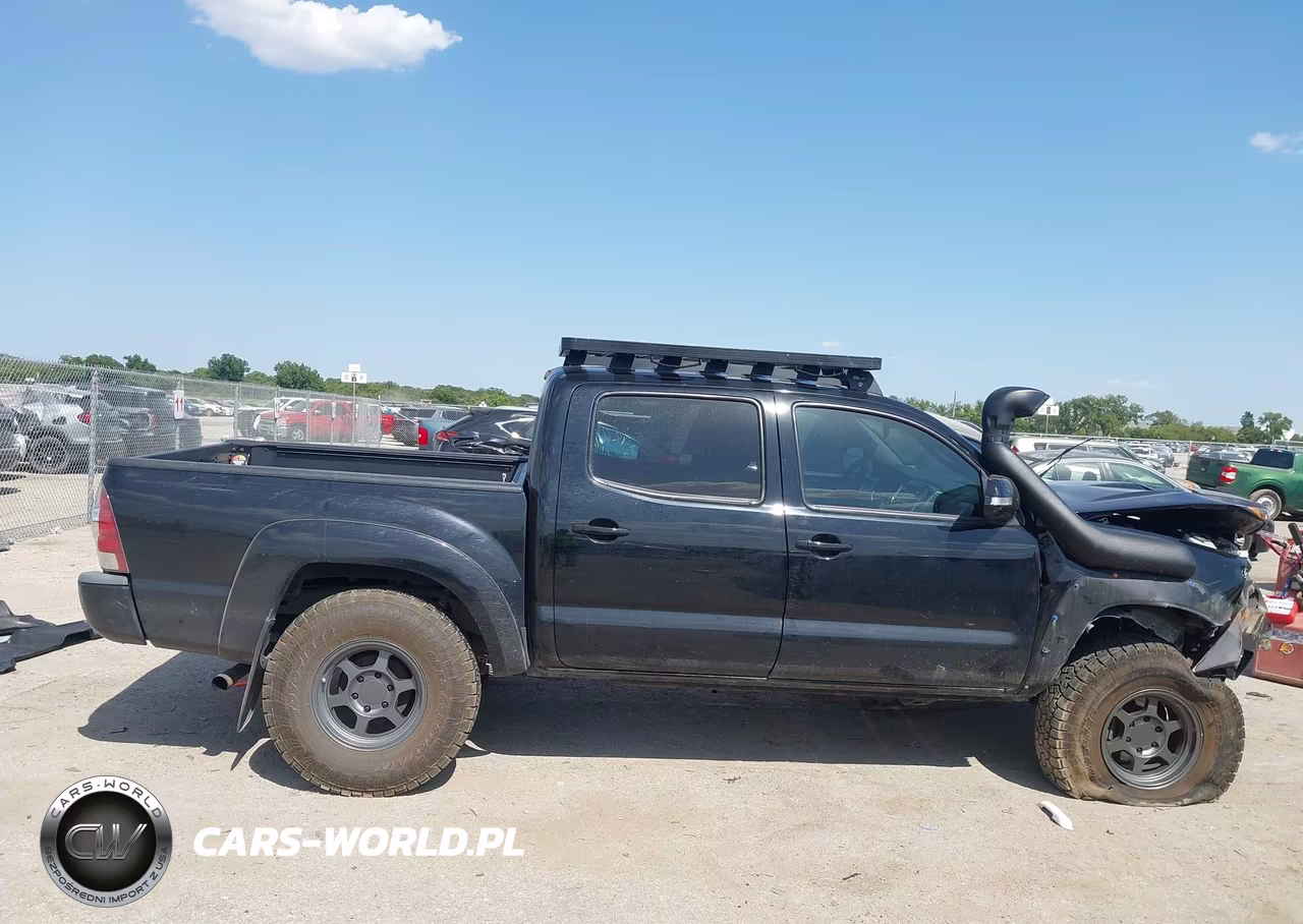 2014 Toyota Tacoma Base V6 VIN:3TMLU4EN5EM147643 - 12