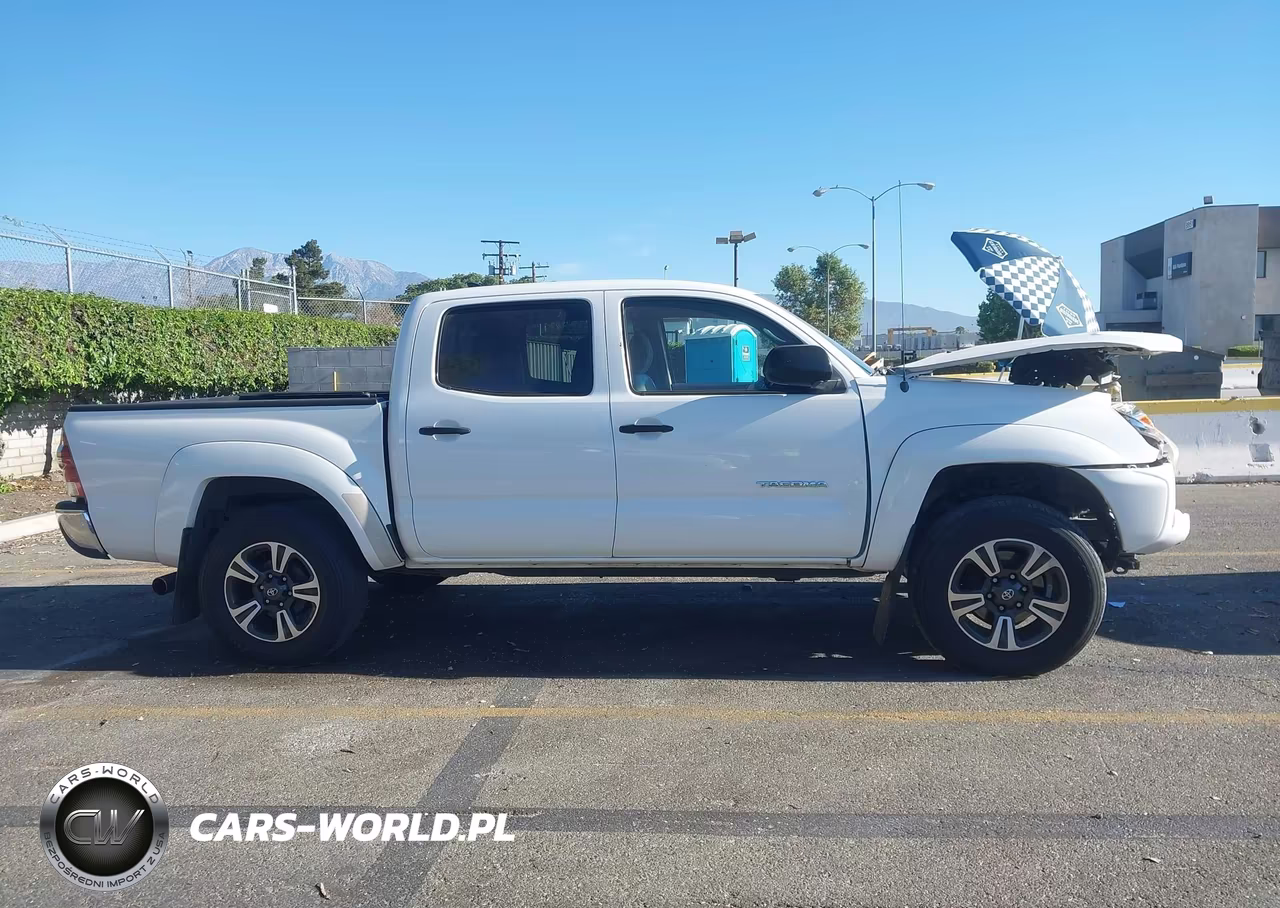 2012 Toyota Tacoma Prerunner VIN:5TFJX4GN8CX010800 - 17