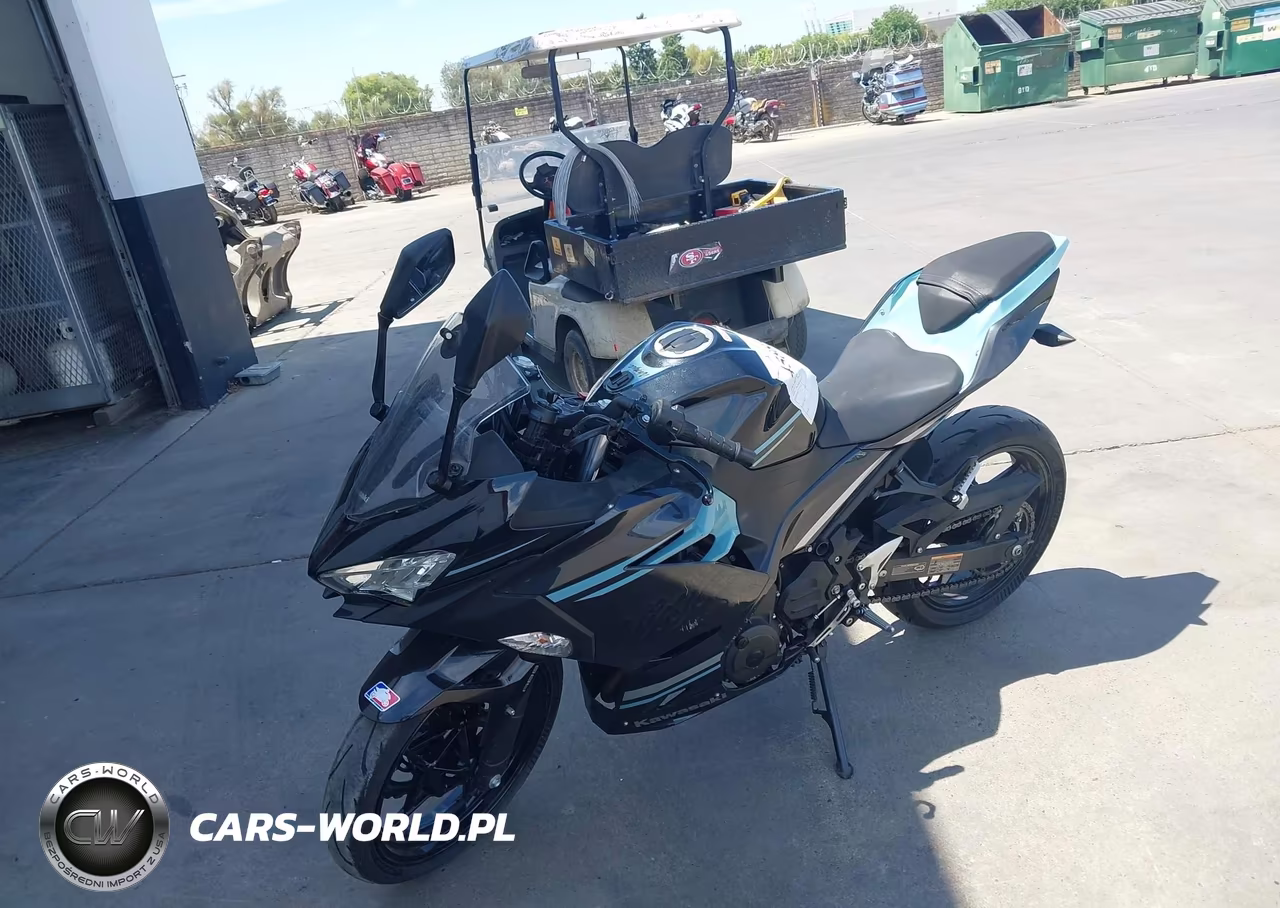 2020 Kawasaki Ex400 VIN:JKAEXKG19LDA82588 - 2