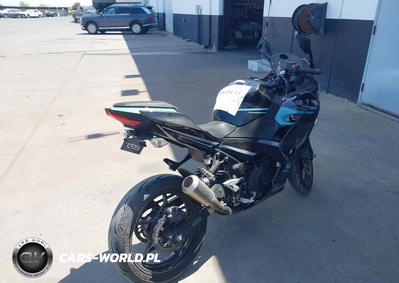 2020 Kawasaki Ex400 VIN:JKAEXKG19LDA82588 - 4