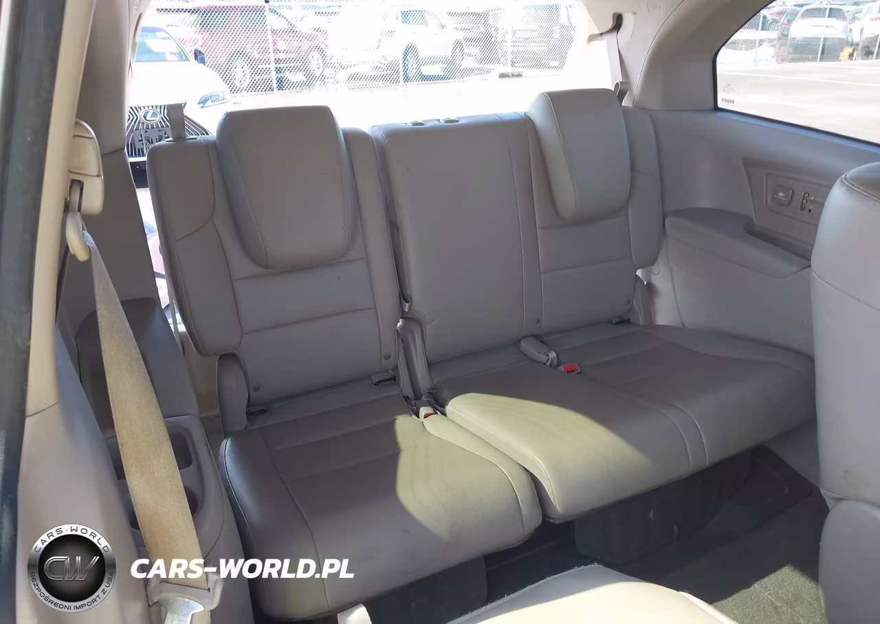 2015 Honda Odyssey Ex-L VIN:5FNRL5H67FB100546 - 19