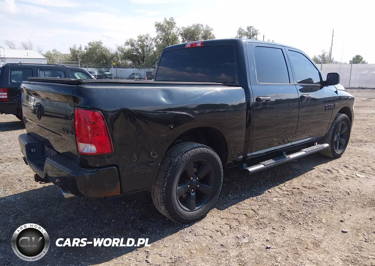 2017 Ram 1500 Express 4X4 5'7 Box VIN:3C6RR7KT4HG544805 - 4