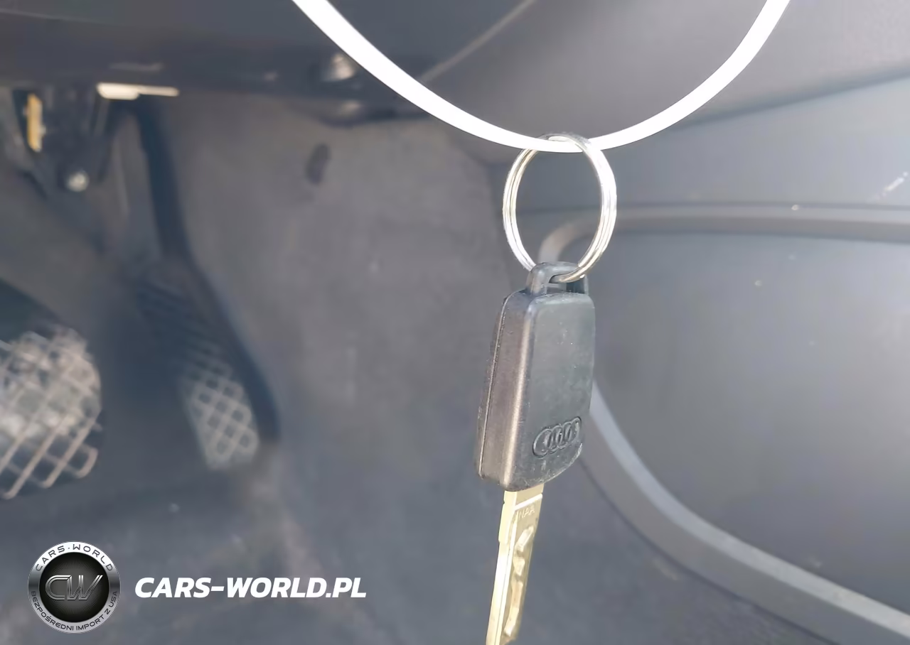 2015 Audi Q7 3.0T Premium VIN:WA1LGAFE3FD027139 - 11