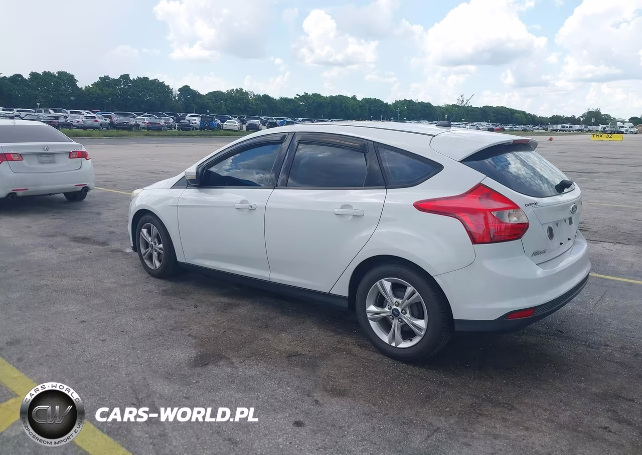 2013 Ford Focus Se VIN:1FADP3K2XDL111856 - 3