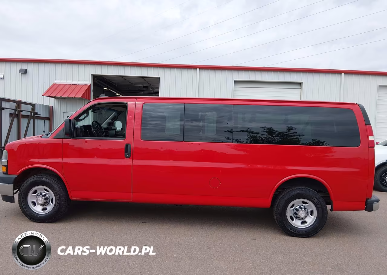 2018 Chevrolet Express 3500 Lt VIN:1GAZGPFG8J1300115 - 19