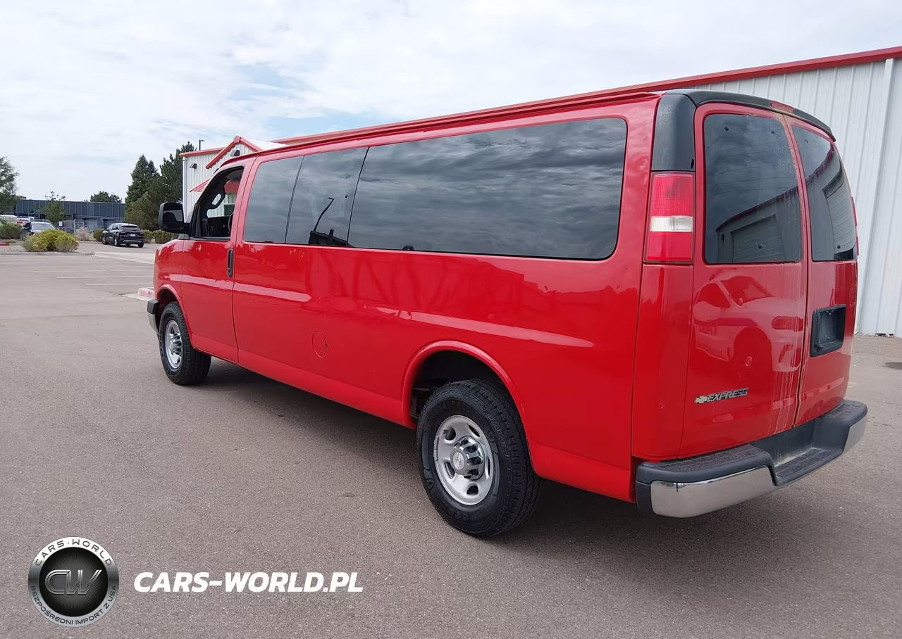 2018 Chevrolet Express 3500 Lt VIN:1GAZGPFG8J1300115 - 3