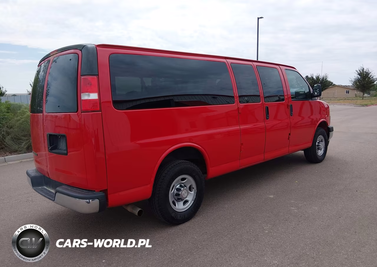 2018 Chevrolet Express 3500 Lt VIN:1GAZGPFG8J1300115 - 4