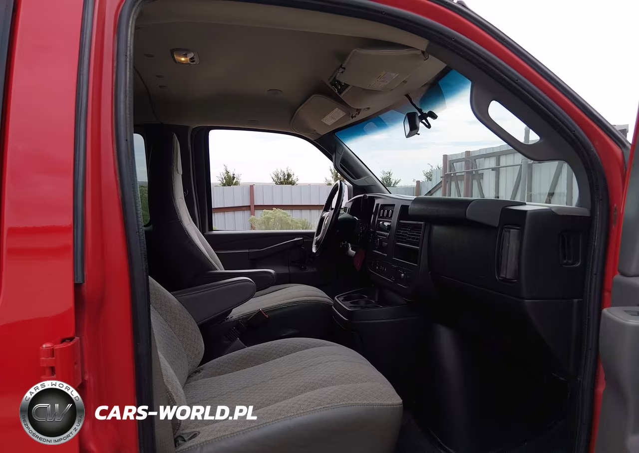 2018 Chevrolet Express 3500 Lt VIN:1GAZGPFG8J1300115 - 5