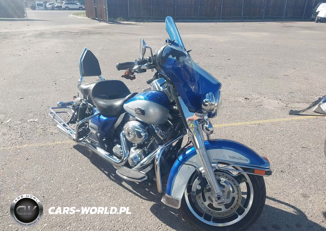 2010 Harley-Davidson Flhtcu – zdjęcie 1 z 15