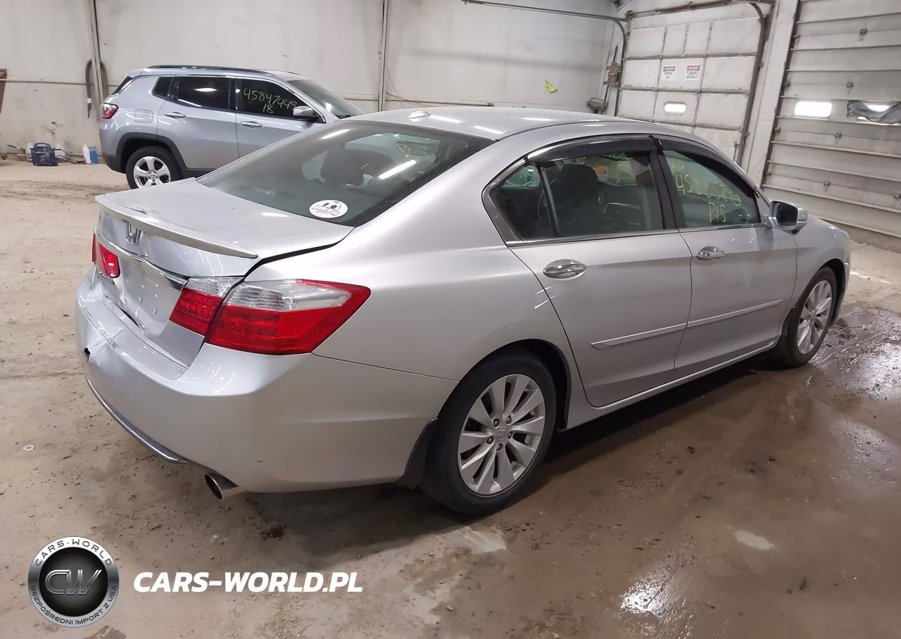 2015 Honda Accord Ex-L VIN:1HGCR2F8XFA085378 - 4