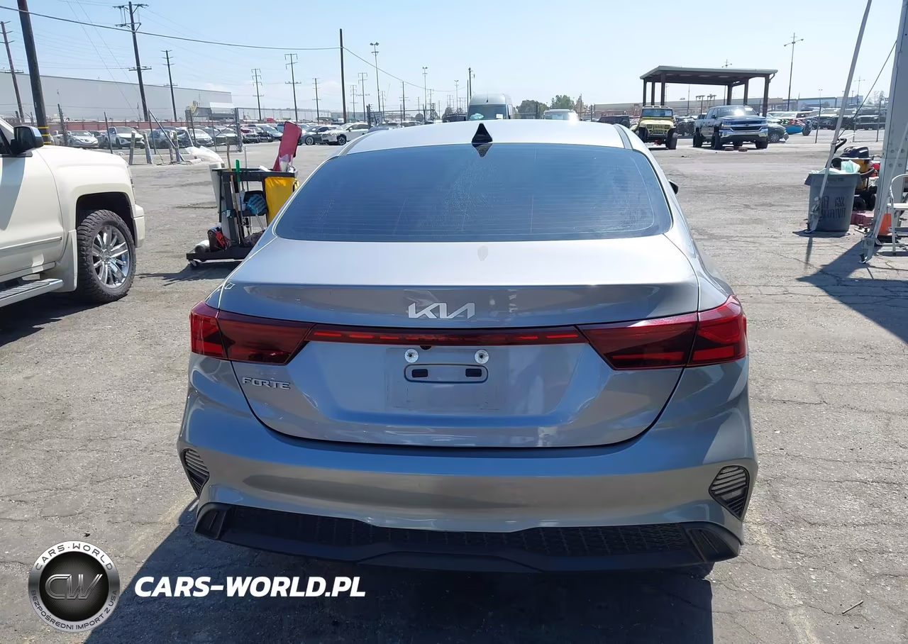 2023 Kia Forte Lxs VIN:3KPF24AD8PE540212 - 16