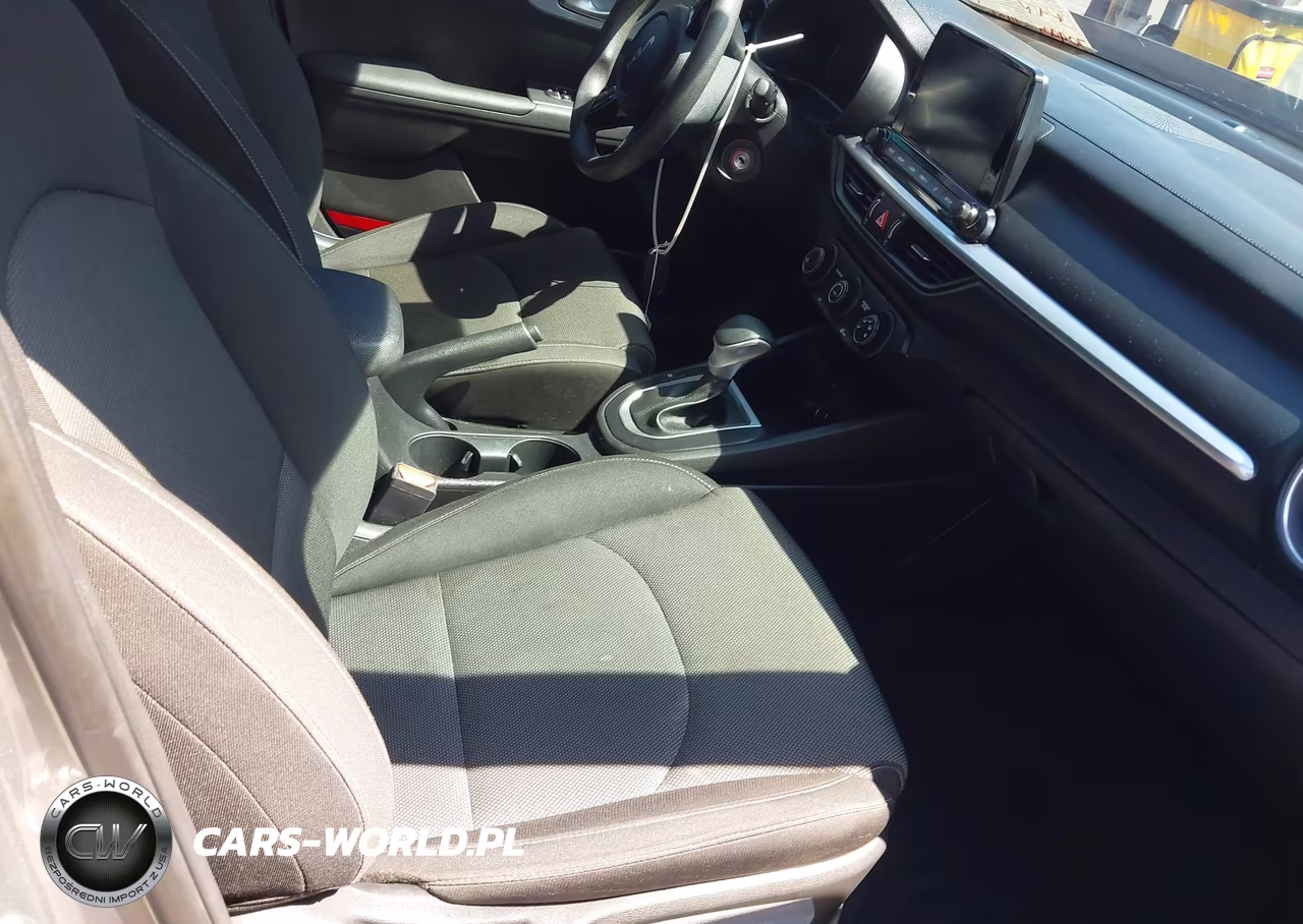 2023 Kia Forte Lxs VIN:3KPF24AD8PE540212 - 5