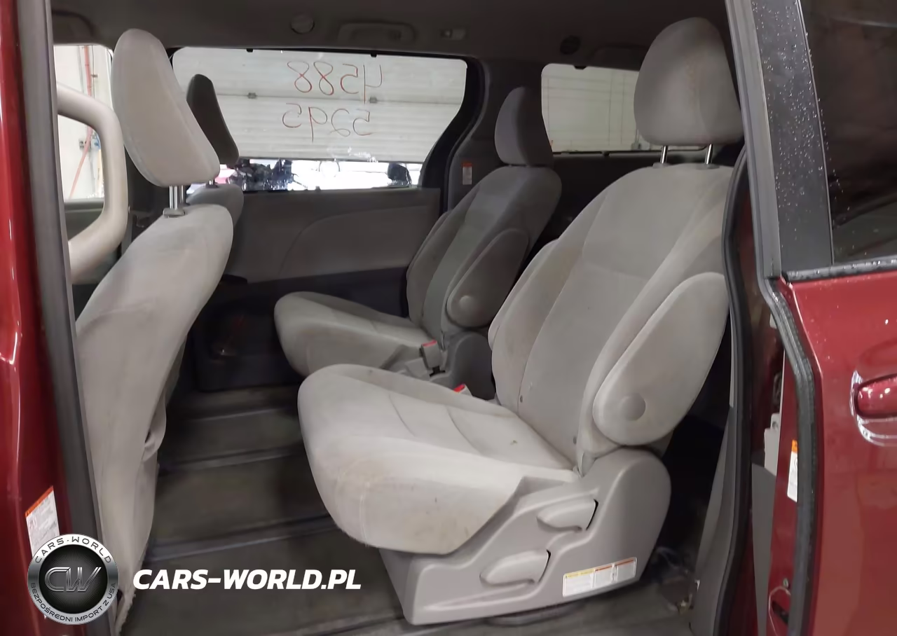 2017 Toyota Sienna Le 7 Passenger VIN:5TDJZ3DC9HS159964 - 8