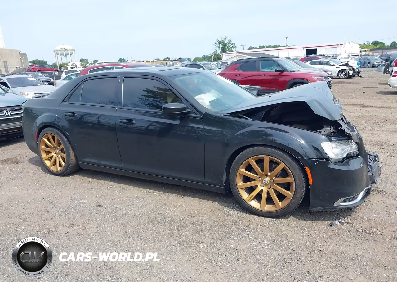 2015 Chrysler 300 Limited VIN:2C3CCARG5FH868370 - 13
