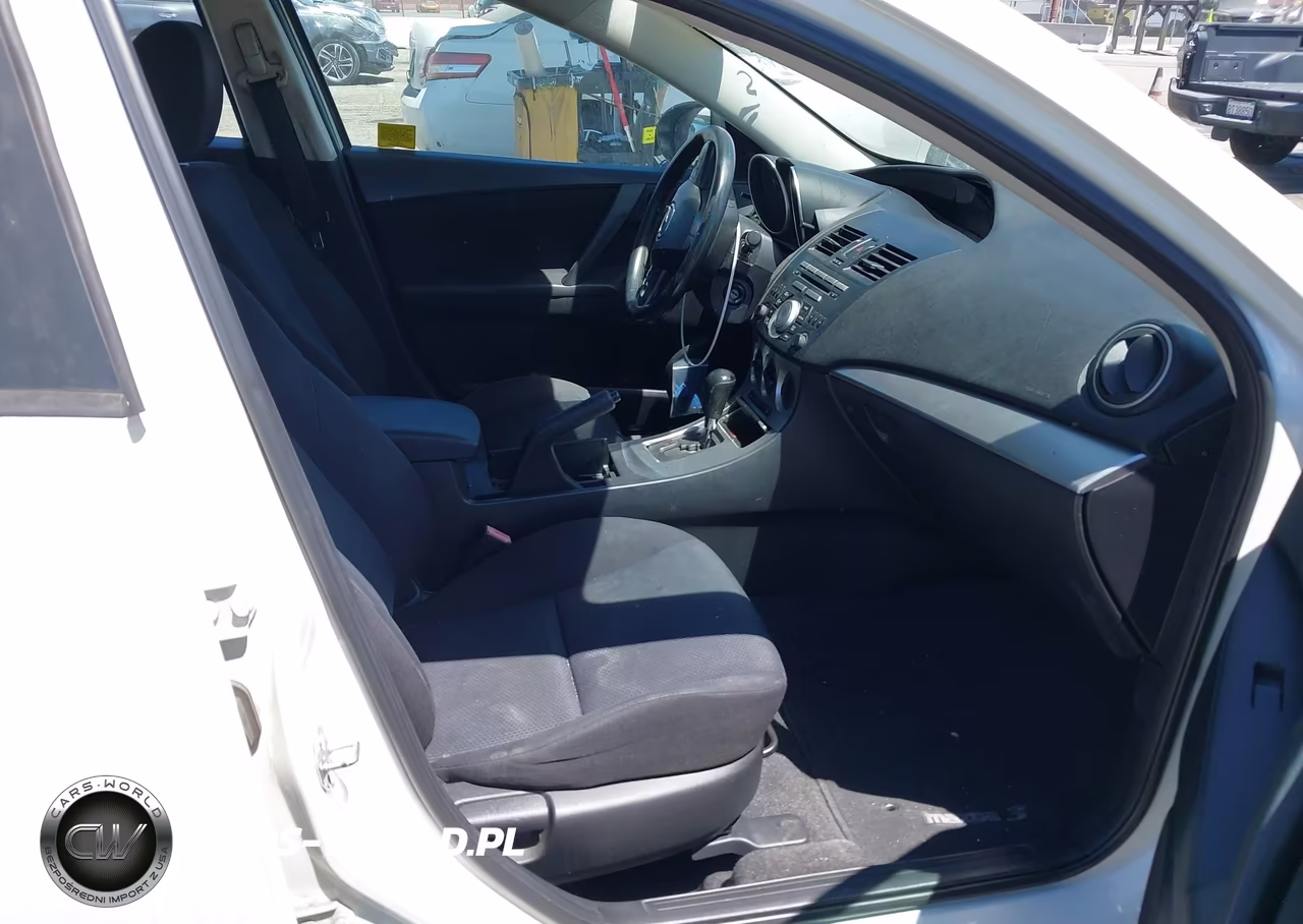 2011 Mazda Mazda3 I Touring VIN:JM1BL1VG7B1451578 - 5