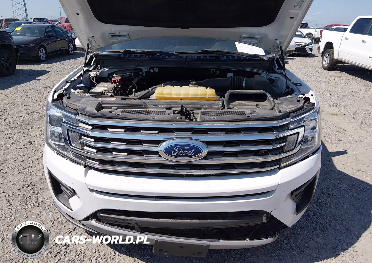 2018 Ford Expedition Xlt VIN:1FMJU1HT9JEA66947 - 10