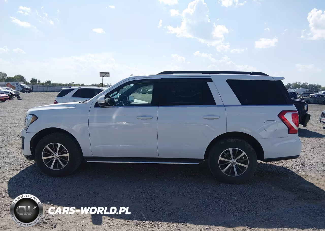 2018 Ford Expedition Xlt VIN:1FMJU1HT9JEA66947 - 14