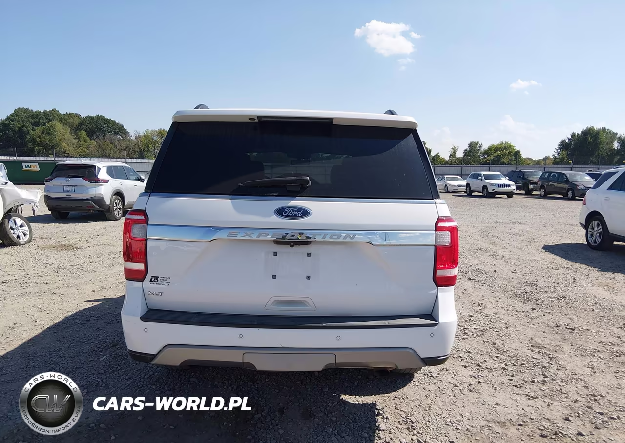 2018 Ford Expedition Xlt VIN:1FMJU1HT9JEA66947 - 16