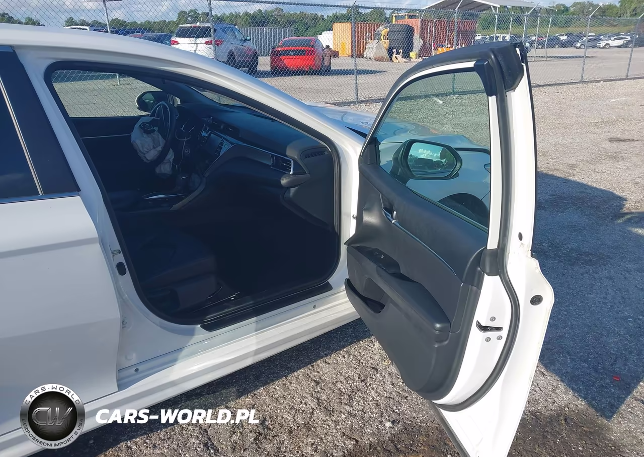 2018 Toyota Camry Se VIN:4T1B11HK4JU141726 - 5