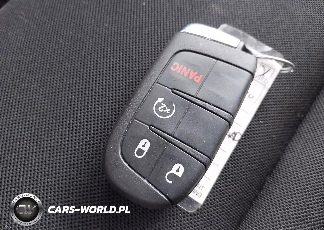 2022 Jeep Renegade Latitude VIN:ZACNJDB19NPN57715 - 11