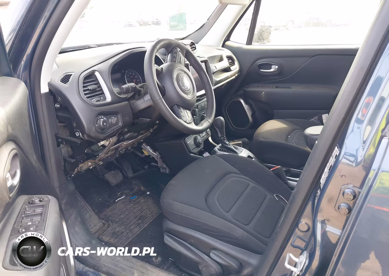 2022 Jeep Renegade Latitude VIN:ZACNJDB19NPN57715 - 5
