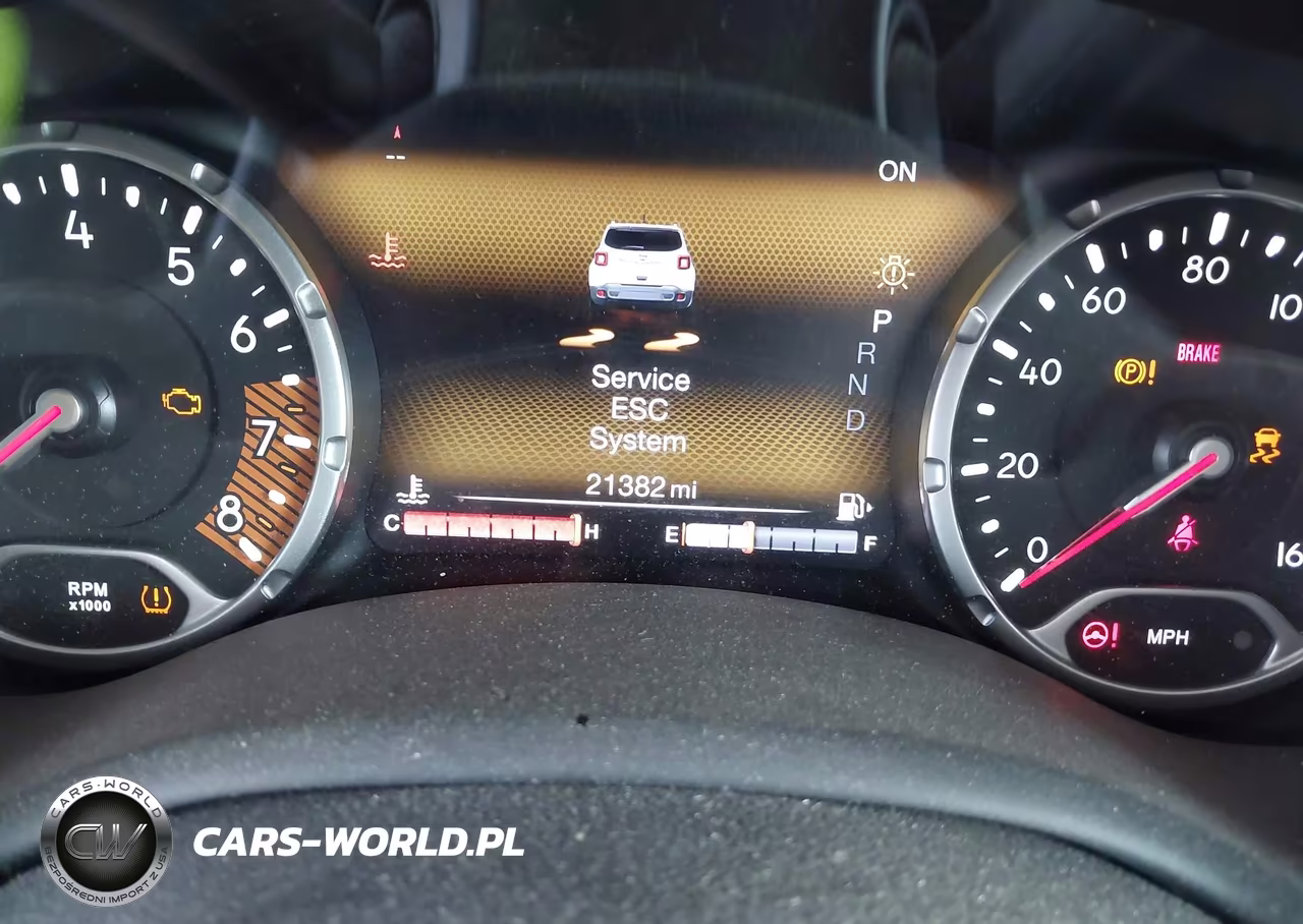 2022 Jeep Renegade Latitude VIN:ZACNJDB19NPN57715 - 7