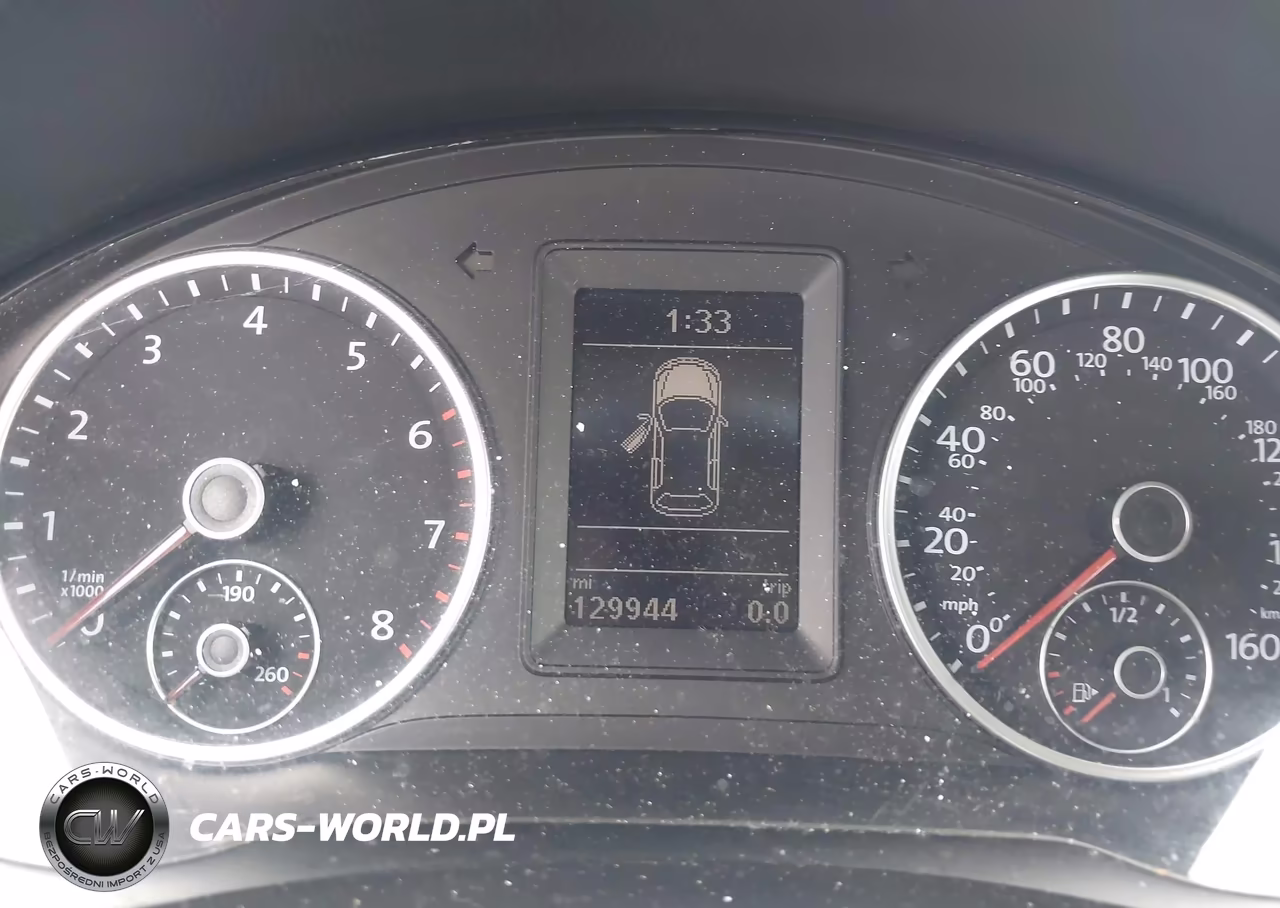 2016 Volkswagen Tiguan S VIN:WVGBV7AX1GW593692 - 7