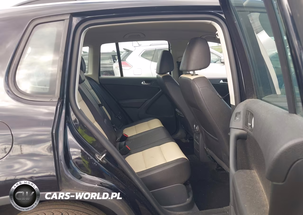 2016 Volkswagen Tiguan S VIN:WVGBV7AX1GW593692 - 8