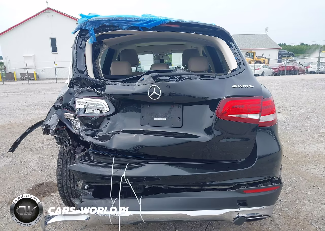 2018 Mercedes-Benz Glc 300 4Matic VIN:WDC0G4KB8JV031349 - 16
