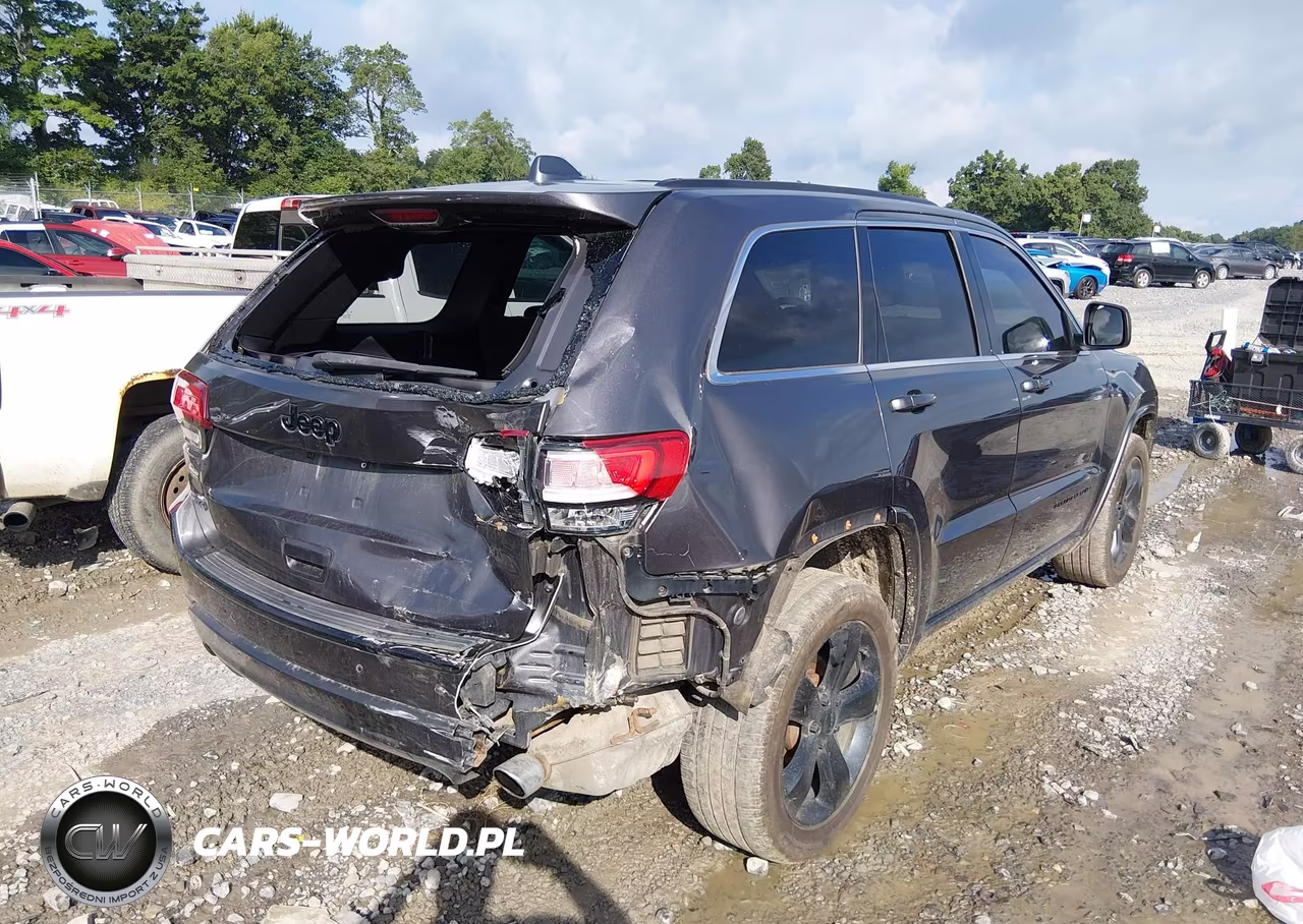 2015 Jeep Grand Cherokee Altitude VIN:1C4RJFAG8FC224479 - 6