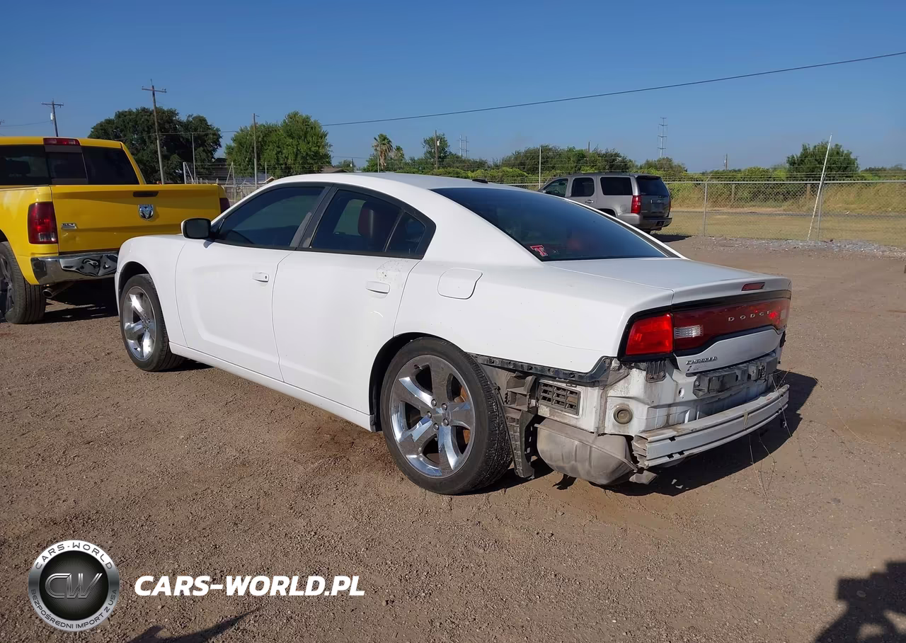 2011 Dodge Charger VIN:2B3CL3CG7BH590146 - 3