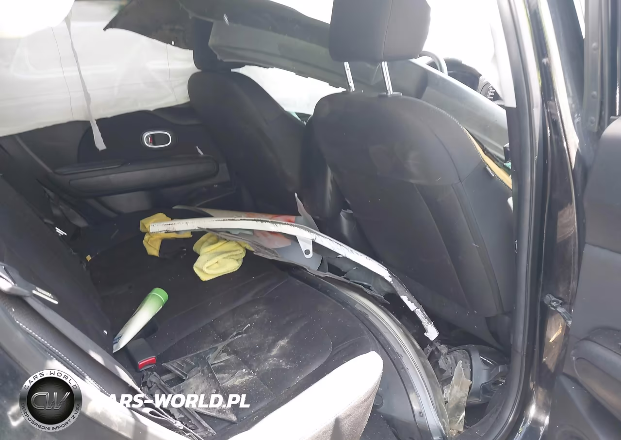 2015 Kia Soul VIN:KNDJN2A25F7161204 - 8