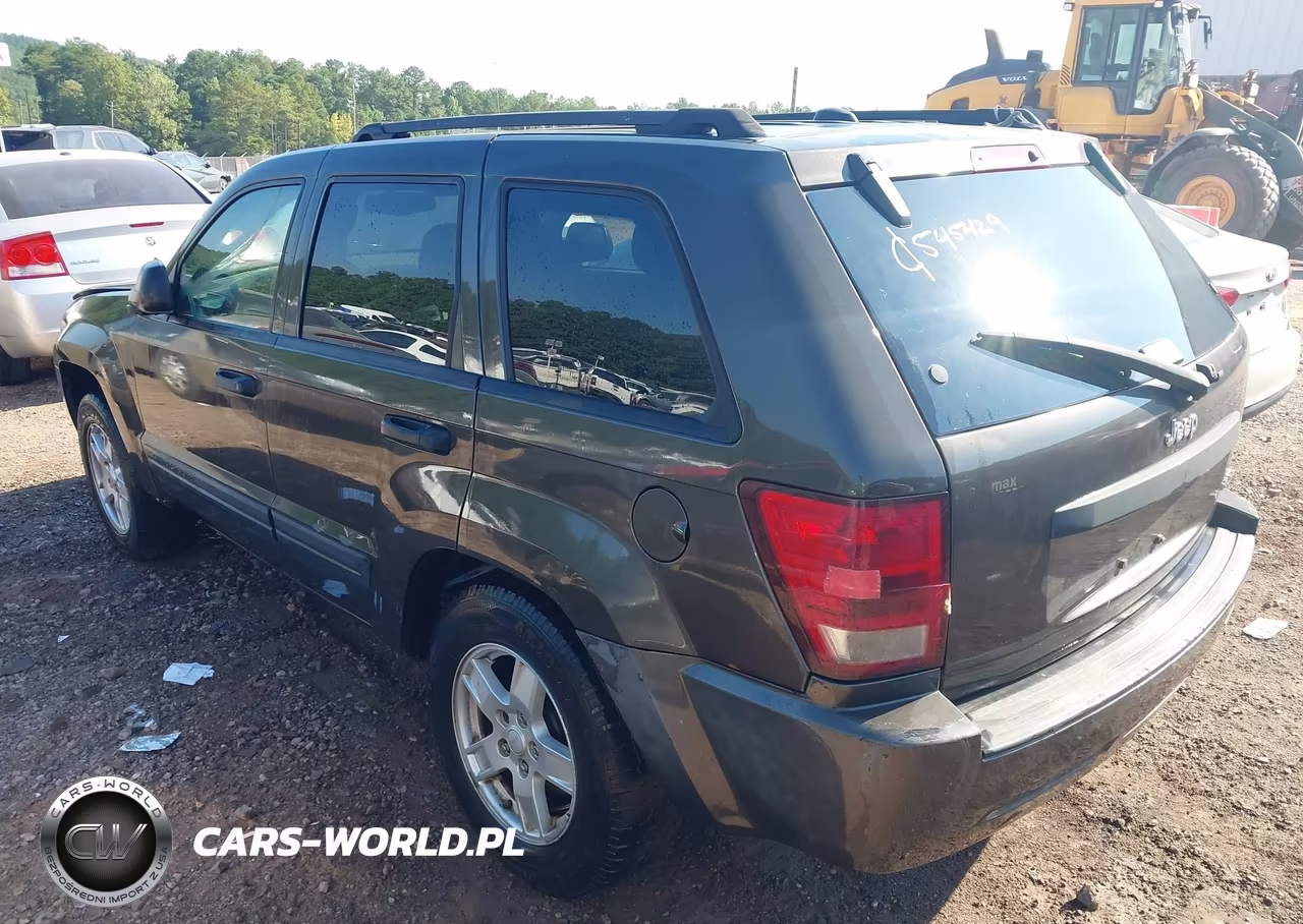2005 Jeep Grand Cherokee Laredo VIN:1J4HS48N65C545429 - 3