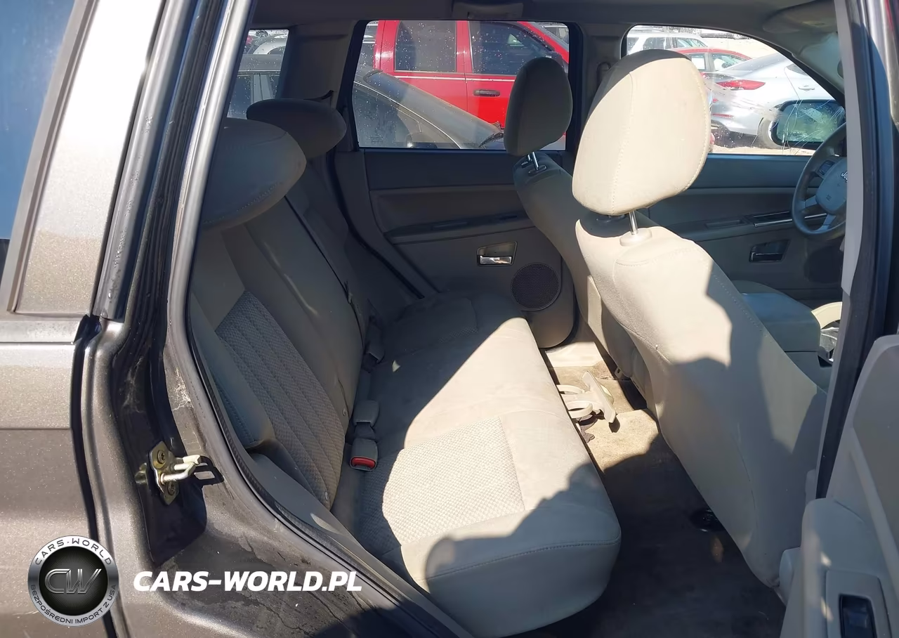 2005 Jeep Grand Cherokee Laredo VIN:1J4HS48N65C545429 - 8