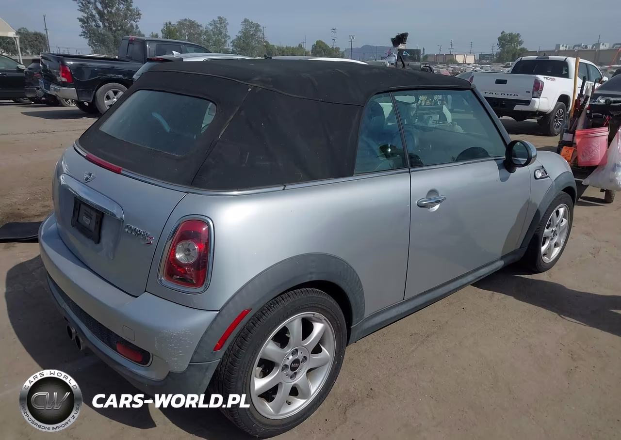 2009 Mini Cooper S VIN:WMWMS33559TG89677 - 4