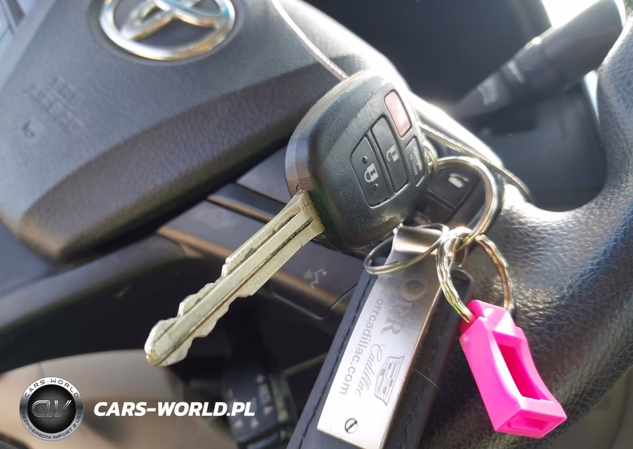 2017 Toyota Camry Le VIN:4T1BF1FK7HU319188 - 11