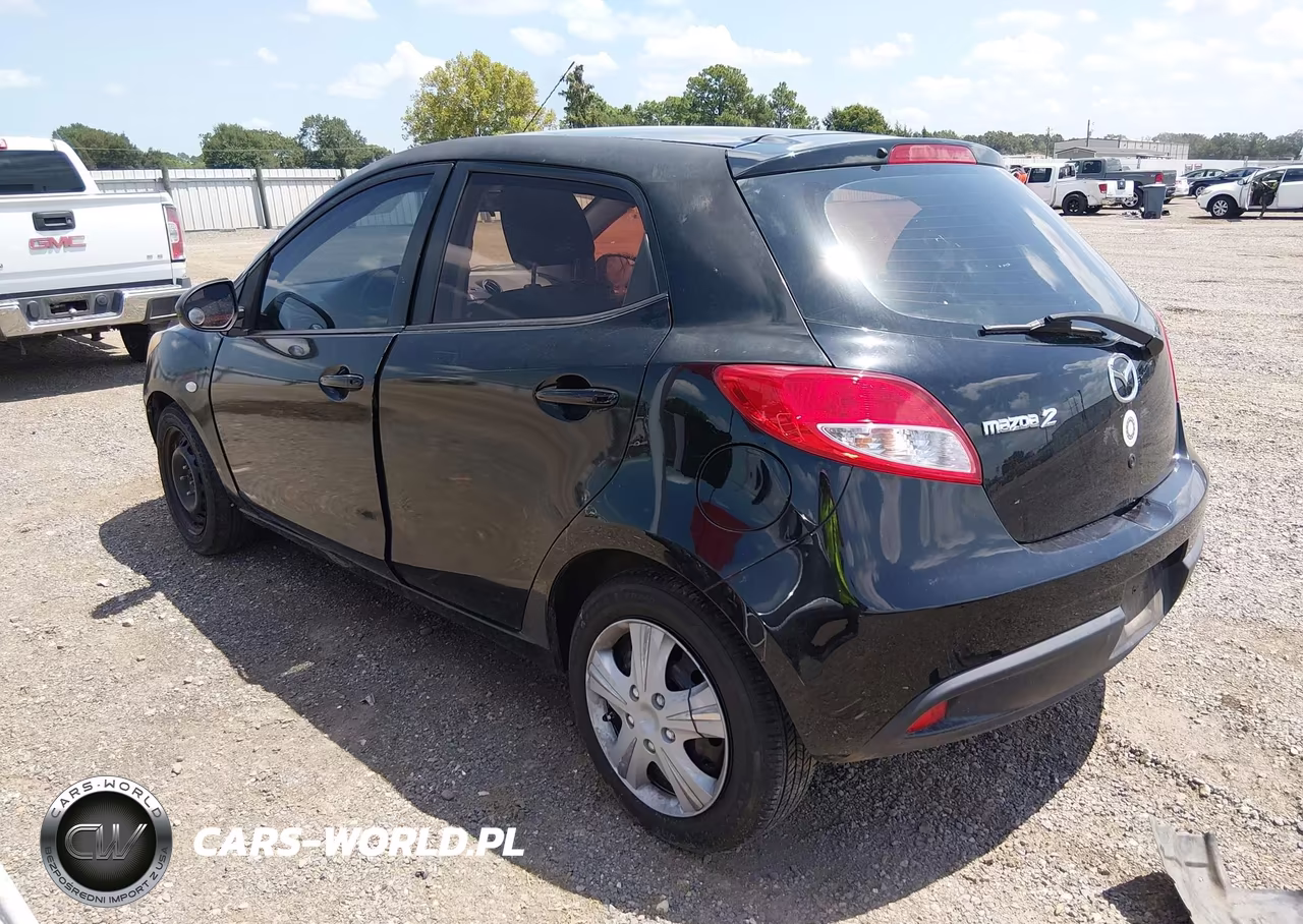 2012 Mazda Mazda2 Sport VIN:JM1DE1KY7C0135461 - 3