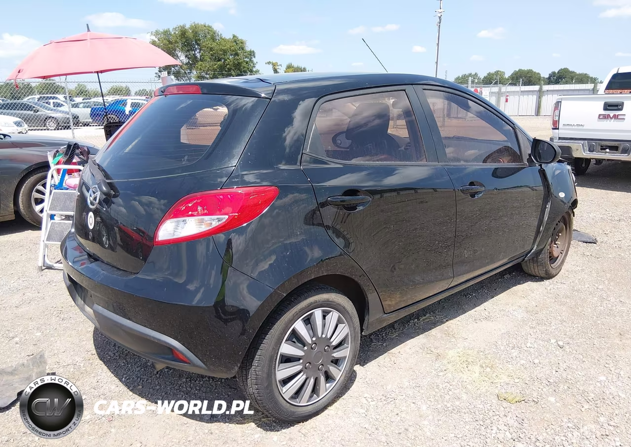 2012 Mazda Mazda2 Sport VIN:JM1DE1KY7C0135461 - 4