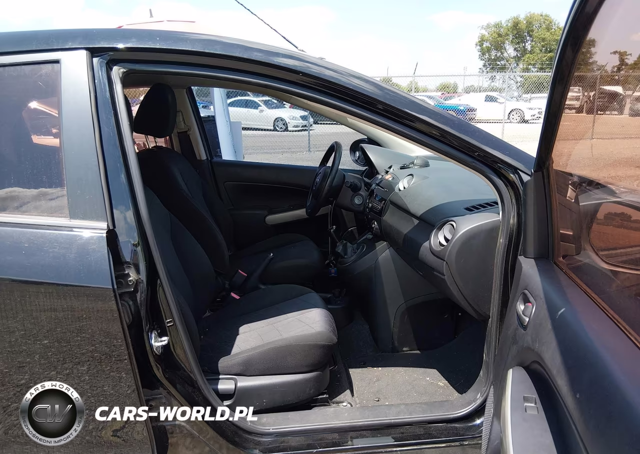2012 Mazda Mazda2 Sport VIN:JM1DE1KY7C0135461 - 5