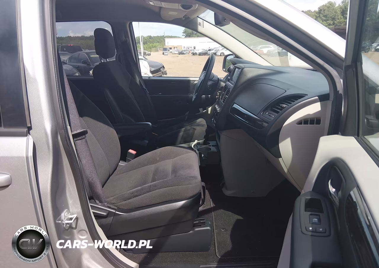 2018 Dodge Grand Caravan Se VIN:2C4RDGBG2JR323973 - 5